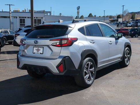 Used 2025 Subaru Crosstrek 2.0i Premium image 7