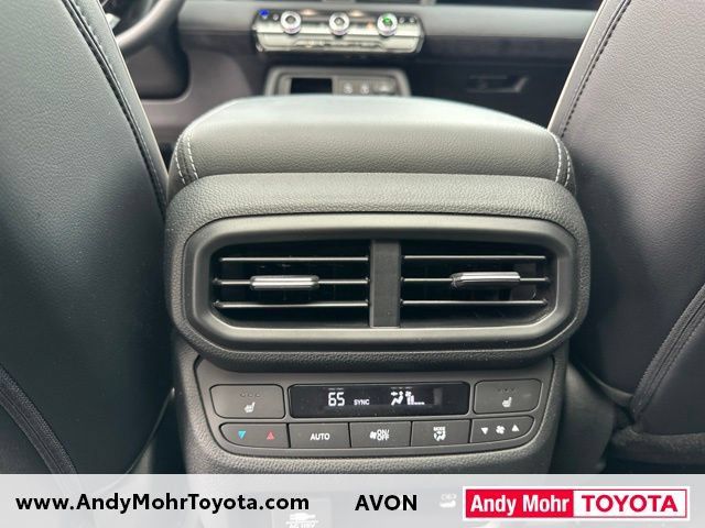 Used 2026 Honda Pilot Elite image 12