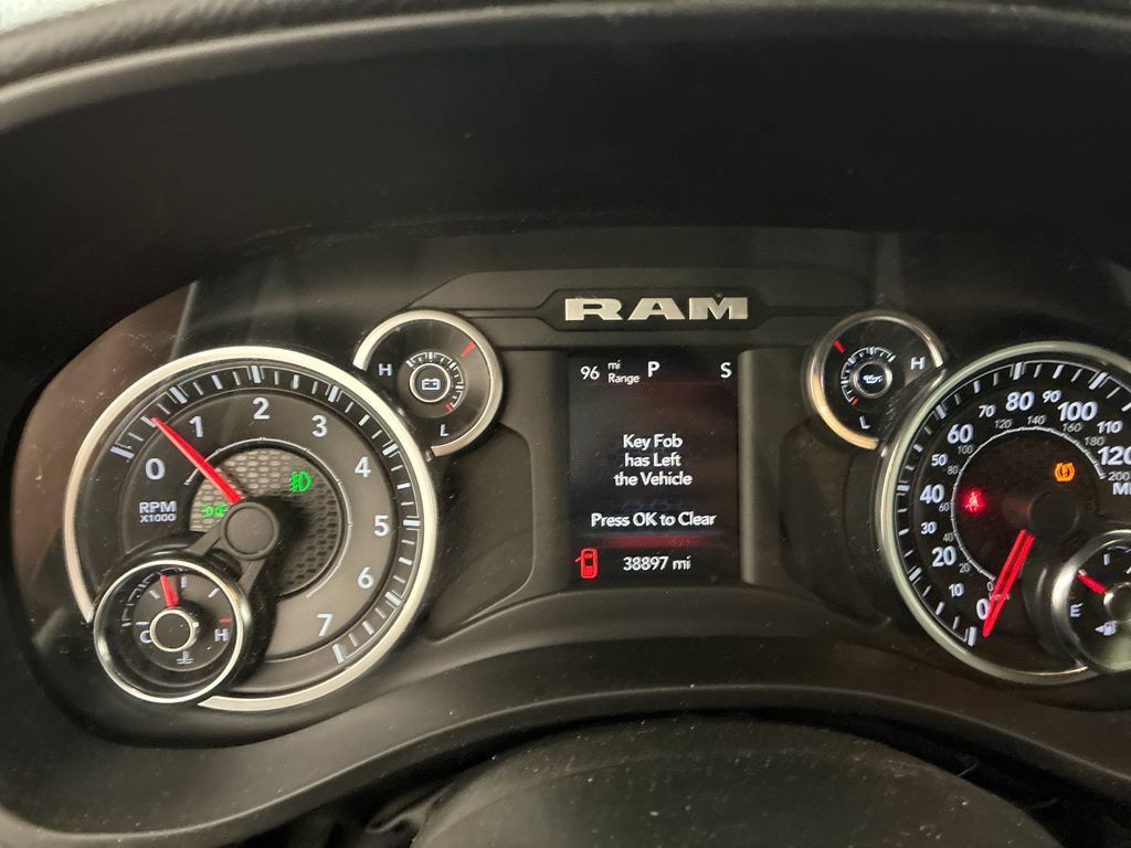 Used 2023 RAM 1500 Big Horn AWD/4WD image 15
