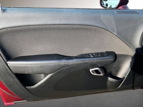 Used 2020 Dodge Challenger SXT AWD/4WD image 19
