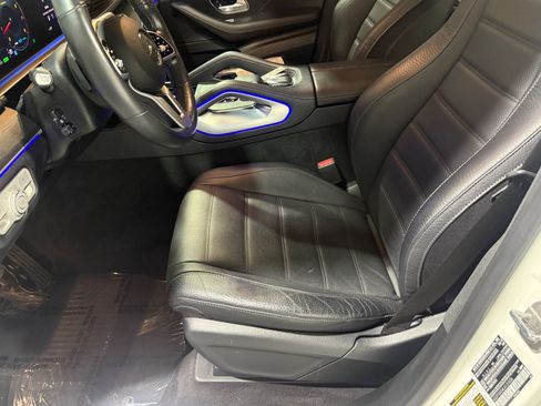 Used 2020 Mercedes-Benz GLS 450 4MATIC image 21