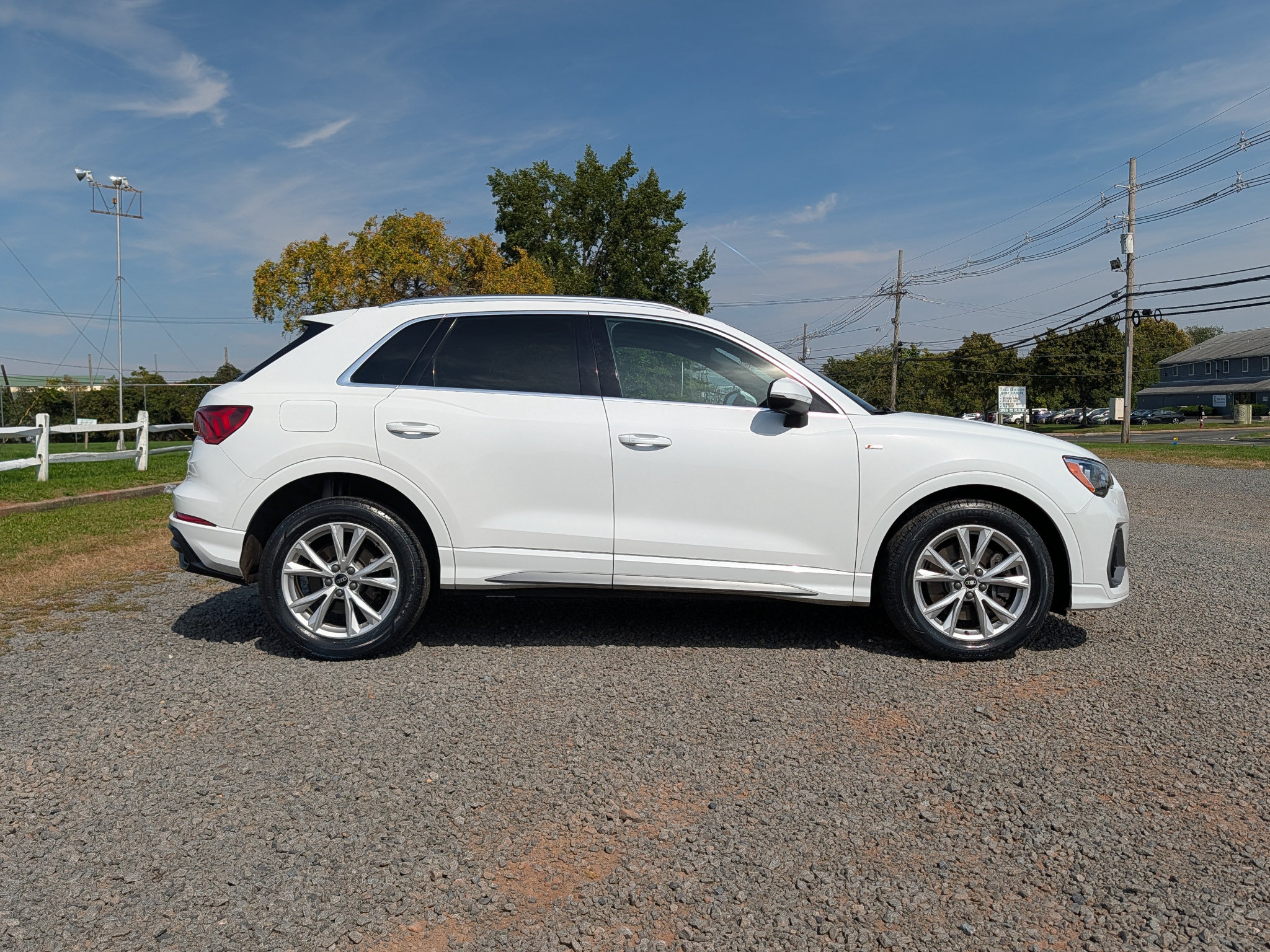 Used 2021 Audi Q3 2.0T Premium AWD/4WD image 4