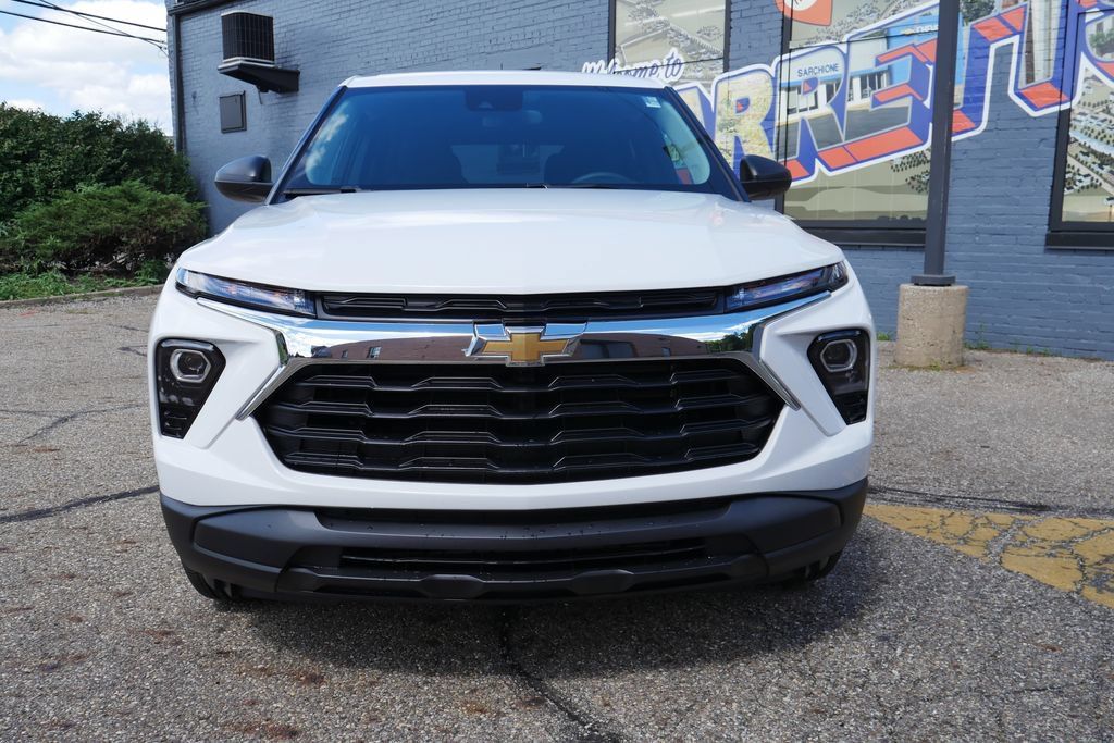 New 2026 Chevrolet TrailBlazer LS AWD/4WD image 2