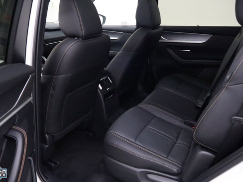 Used 2025 MAZDA CX-70 Plug-In Hybrid w/ Premium Pkg image 28