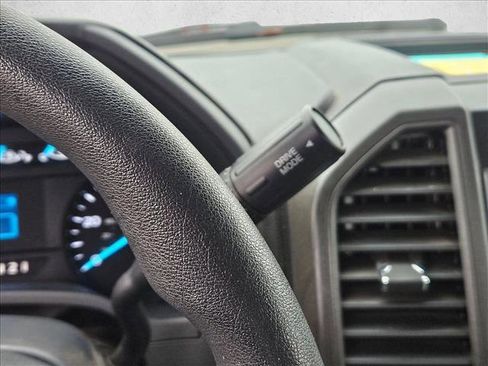 Used 2022 Ford F250 XL w/ Power Equipment Group image 13