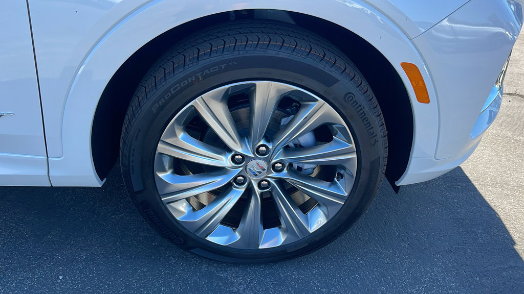 New 2026 Buick Envista Sport Touring FWD image 9