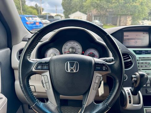 Used 2011 Honda Pilot Touring image 12