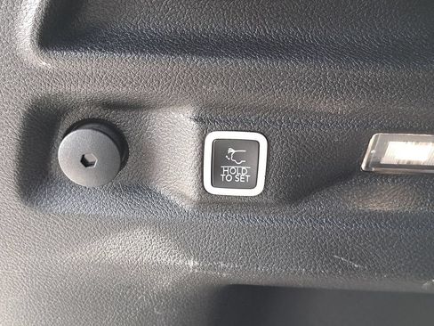 Certified 2023 Jeep Grand Cherokee L Altitude AWD/4WD image 16