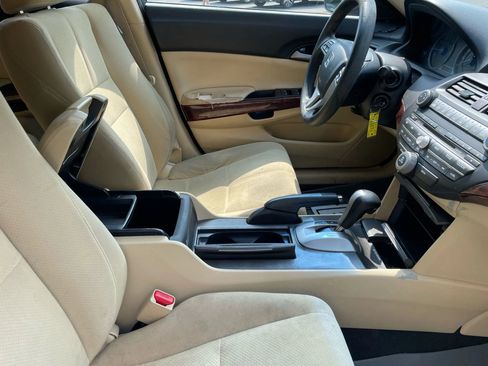 Used 2012 Honda Crosstour EX image 20