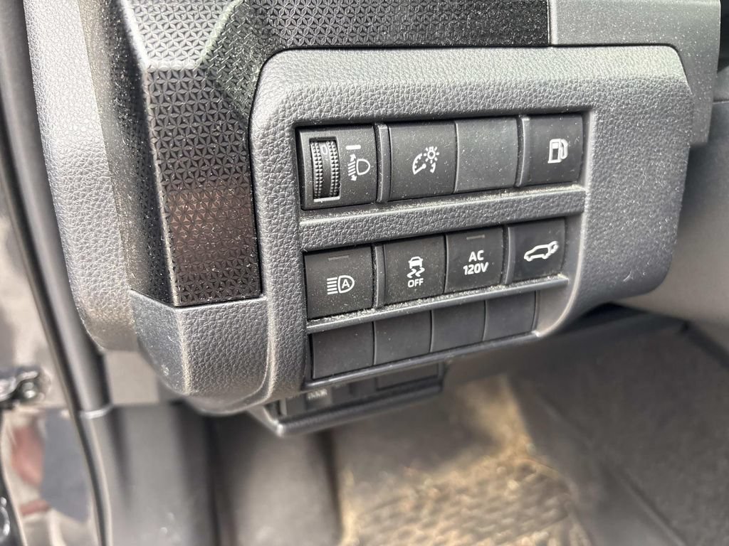 Certified 2025 Toyota 4Runner Limited w/ Tow Technology Package AWD/4WD image 11