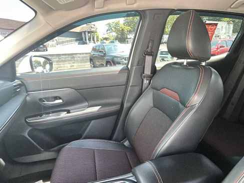 Certified 2025 Nissan Kicks SR AWD/4WD image 27