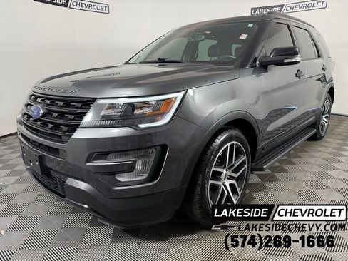 Used 2017 Ford Explorer Sport w/ Equipment Group 401A AWD/4WD image 1