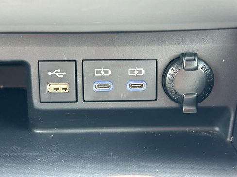 Used 2022 Toyota Highlander Limited image 35