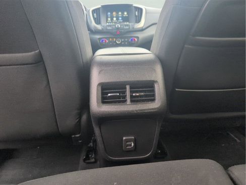 Used 2018 GMC Terrain SLE w/ Driver Convenience Package image 31