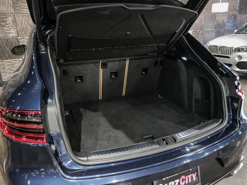 Used 2018 Porsche Macan AWD/4WD image 52
