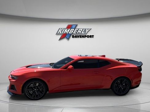 Used 2019 Chevrolet Camaro ZL1 RWD image 2
