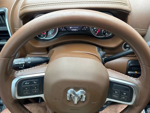 Used 2020 RAM 2500 Laramie image 32