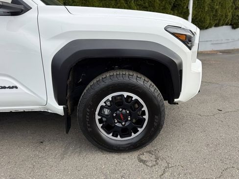 Certified 2024 Toyota Tacoma TRD Off-Road w/ TRD Off Road Premium Package image 11