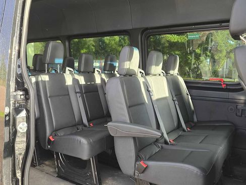 Used 2024 Mercedes-Benz Sprinter 2500 image 15