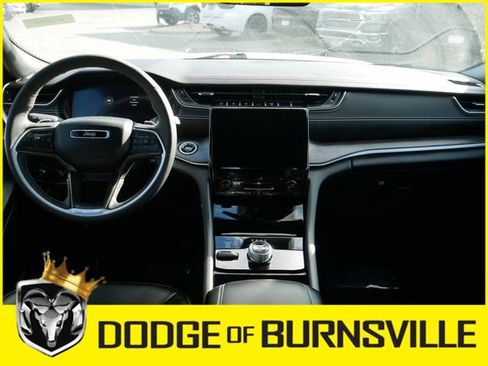 Used 2025 Jeep Grand Cherokee L Limited w/ Black Appearance Package image 16