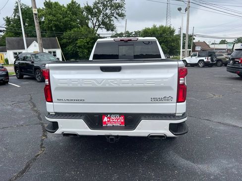 Used 2022 Chevrolet Silverado 1500 High Country w/ Technology Package AWD/4WD image 7