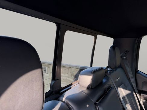 Used 2020 Ford F150 Platinum w/ Equipment Group 701A Luxury image 43