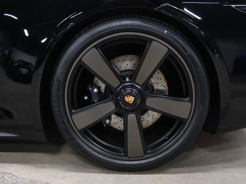 Used 2026 Porsche 911 GTS image 39