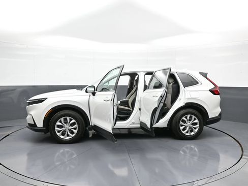 Certified 2025 Honda CR-V LX image 41