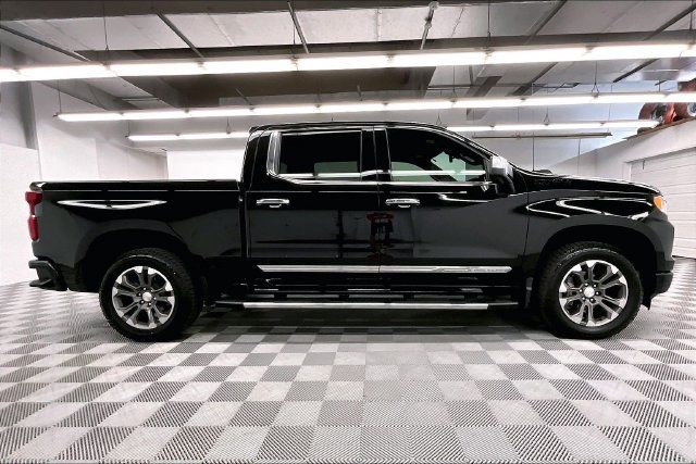 Used 2024 Chevrolet Silverado 1500 High Country w/ LPO, Dark Essentials Package AWD/4WD image 16
