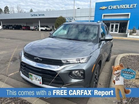 Used 2021 Chevrolet TrailBlazer LT w/ Sun and Liftgate Package image 2