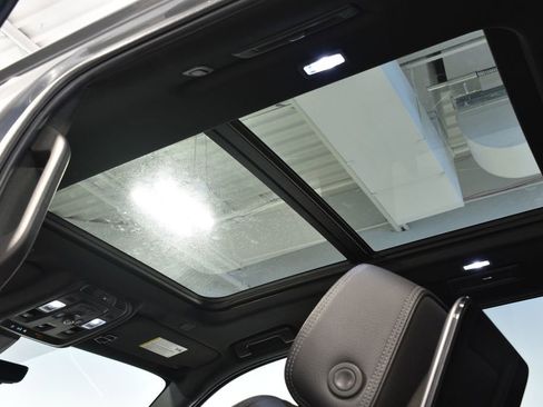 Used 2021 GMC Yukon Denali w/ Denali Premium Package image 44