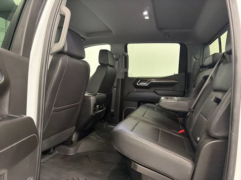 Used 2024 Chevrolet Silverado 1500 RST w/ Convenience Package II AWD/4WD image 15