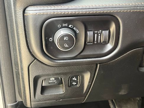 Used 2021 RAM 1500 Limited AWD/4WD image 27