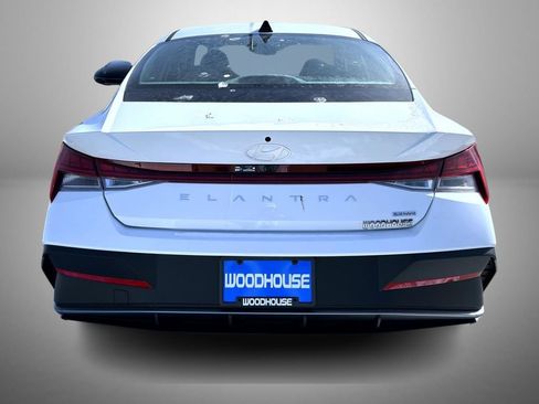New 2026 Hyundai Elantra Hybrid FWD image 6