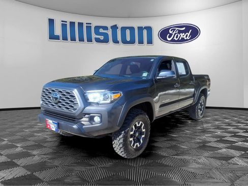 Used 2023 Toyota Tacoma TRD Off-Road image 7