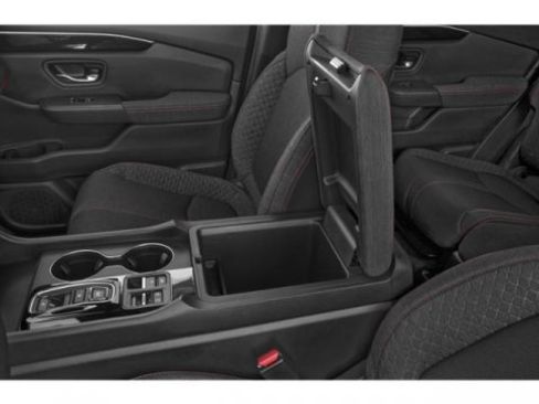 Used 2023 Honda Pilot Sport image 17