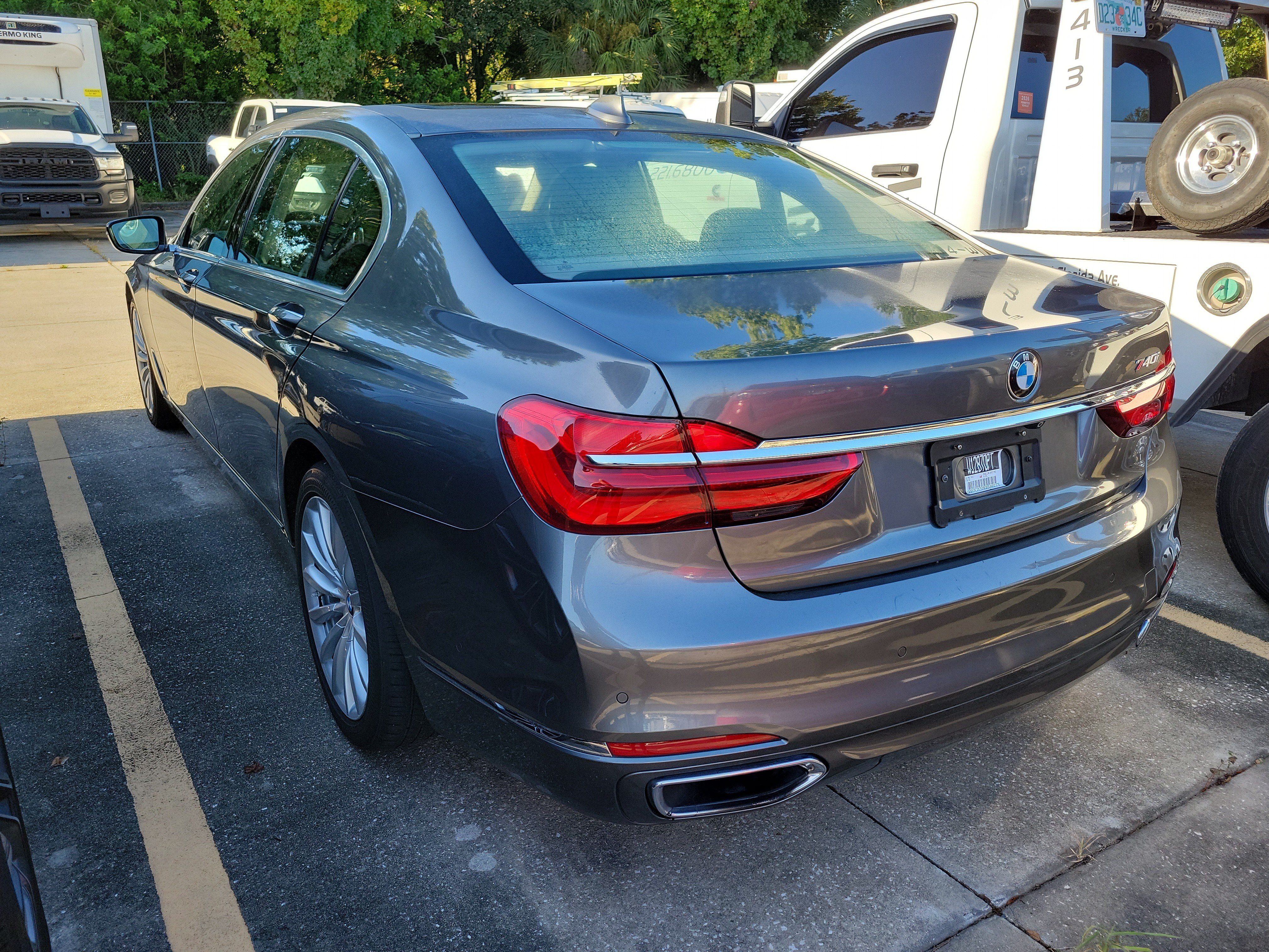 Used 2016 BMW 740i RWD image 2