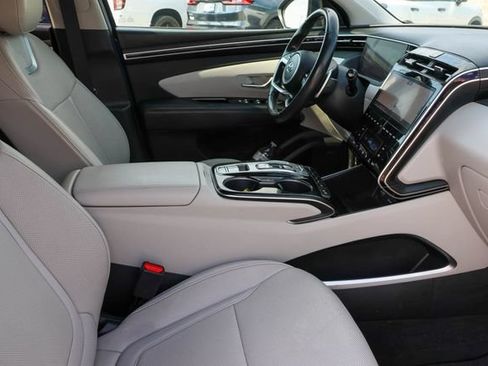 Certified 2024 Hyundai Tucson Limited FWD image 18