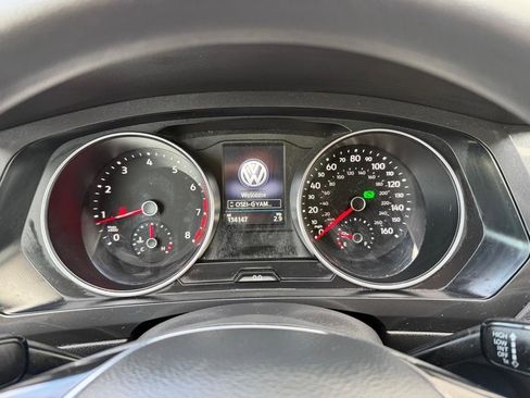 Used 2018 Volkswagen Tiguan S image 26