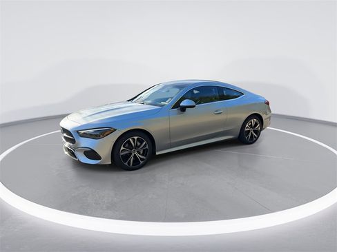 New 2026 Mercedes-Benz CLE 300 4MATIC Coupe image 4