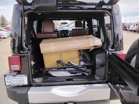 Used 2011 Jeep Wrangler Unlimited Sahara w/ Dual Top Group image 20