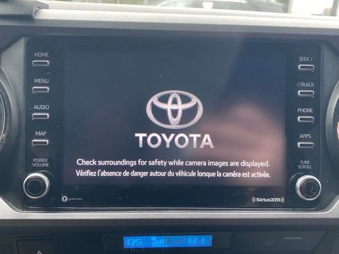 Used 2021 Toyota Tacoma TRD Sport image 21