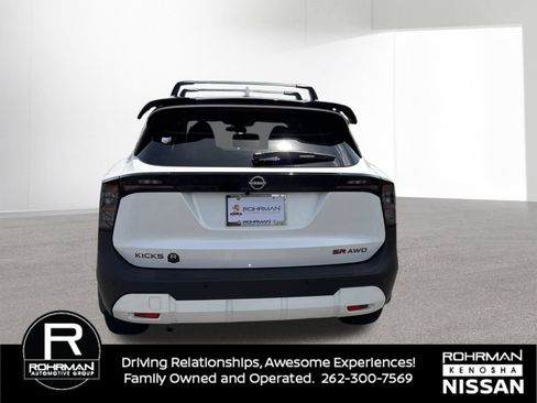 Used 2025 Nissan Kicks SR AWD/4WD image 7