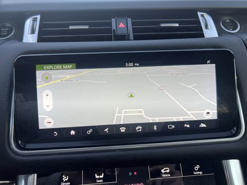 Used 2021 Land Rover Range Rover Sport HST image 18