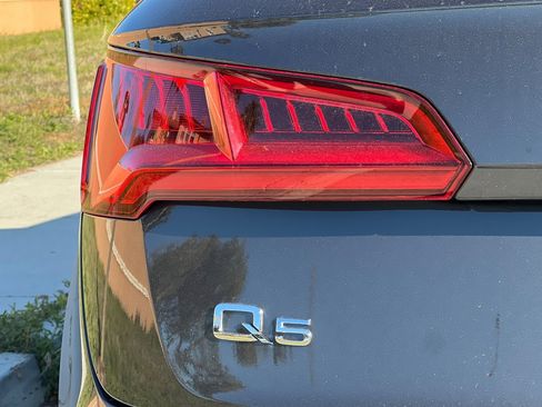 Used 2018 Audi Q5 Prestige w/ Prestige Package image 28