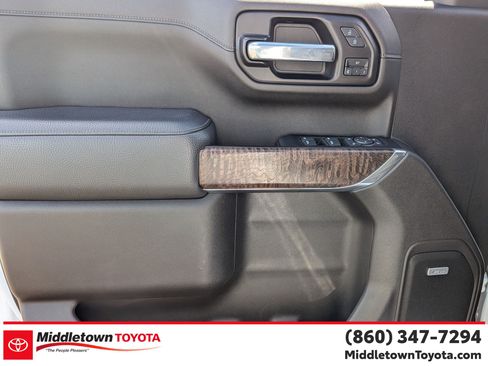 Used 2021 GMC Sierra 1500 Denali AWD/4WD image 10