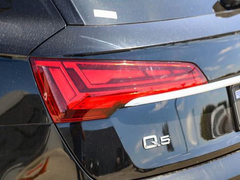 Used 2021 Audi Q5 2.0T Premium w/ Convenience Package AWD/4WD image 8