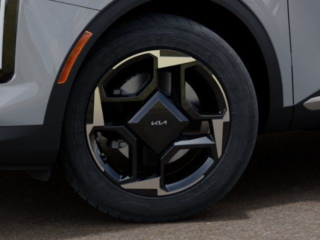 New 2026 Kia Sportage EX FWD image 9