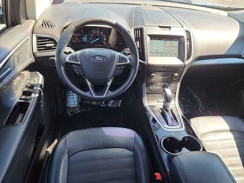 Used 2018 Ford Edge SEL w/ Equipment Group 201A AWD/4WD image 12