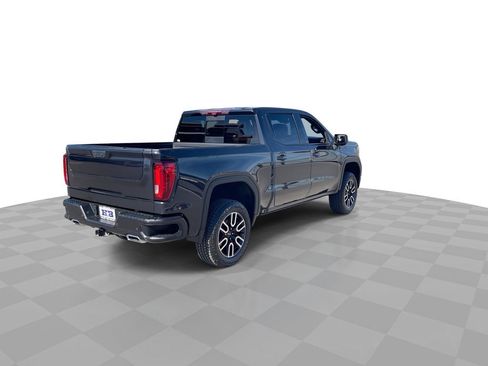 Used 2022 GMC Sierra 1500 AT4 w/ AT4 Premium Package image 8